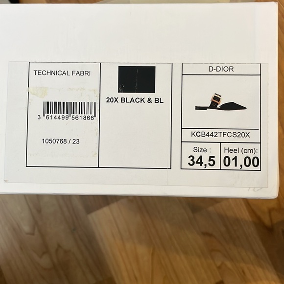 Preowned (used a handful of times) Dior Flats with buckle Size 34.5 - Picture 5 of 6